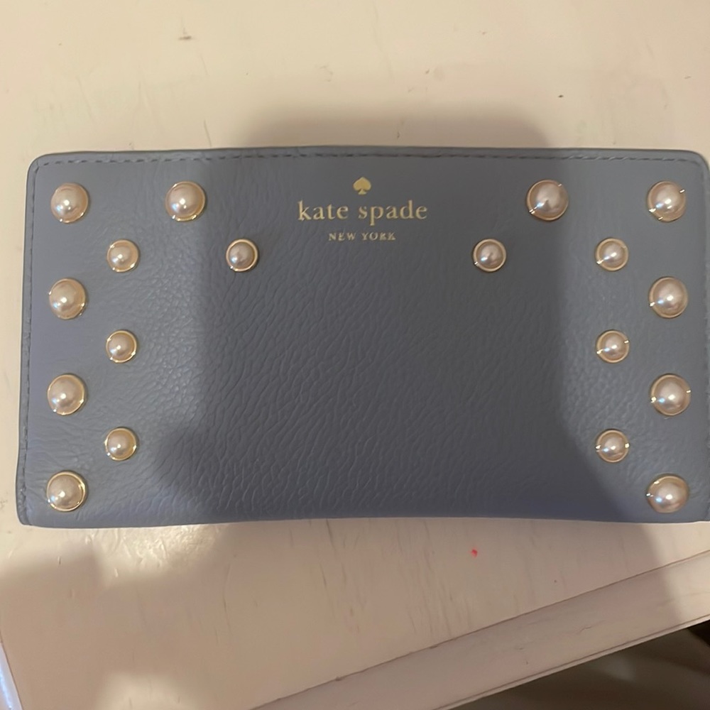 New kate spade serrano place pearl wallet.